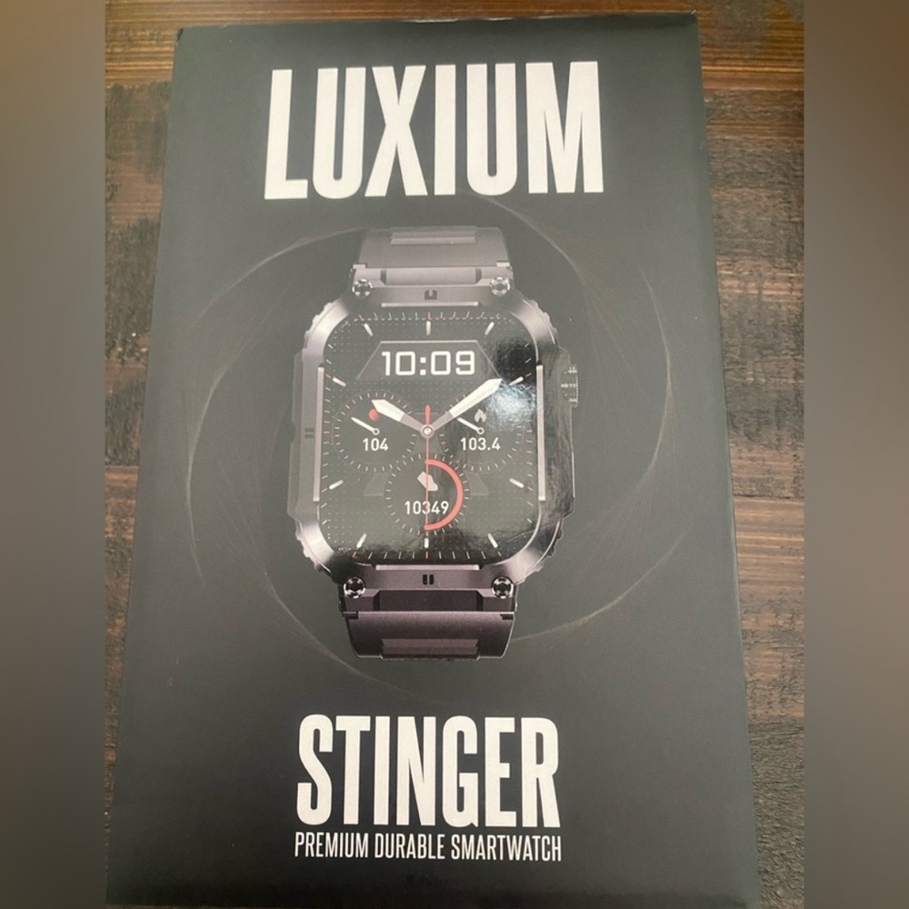 Luxium Stinger Black Smartwatch